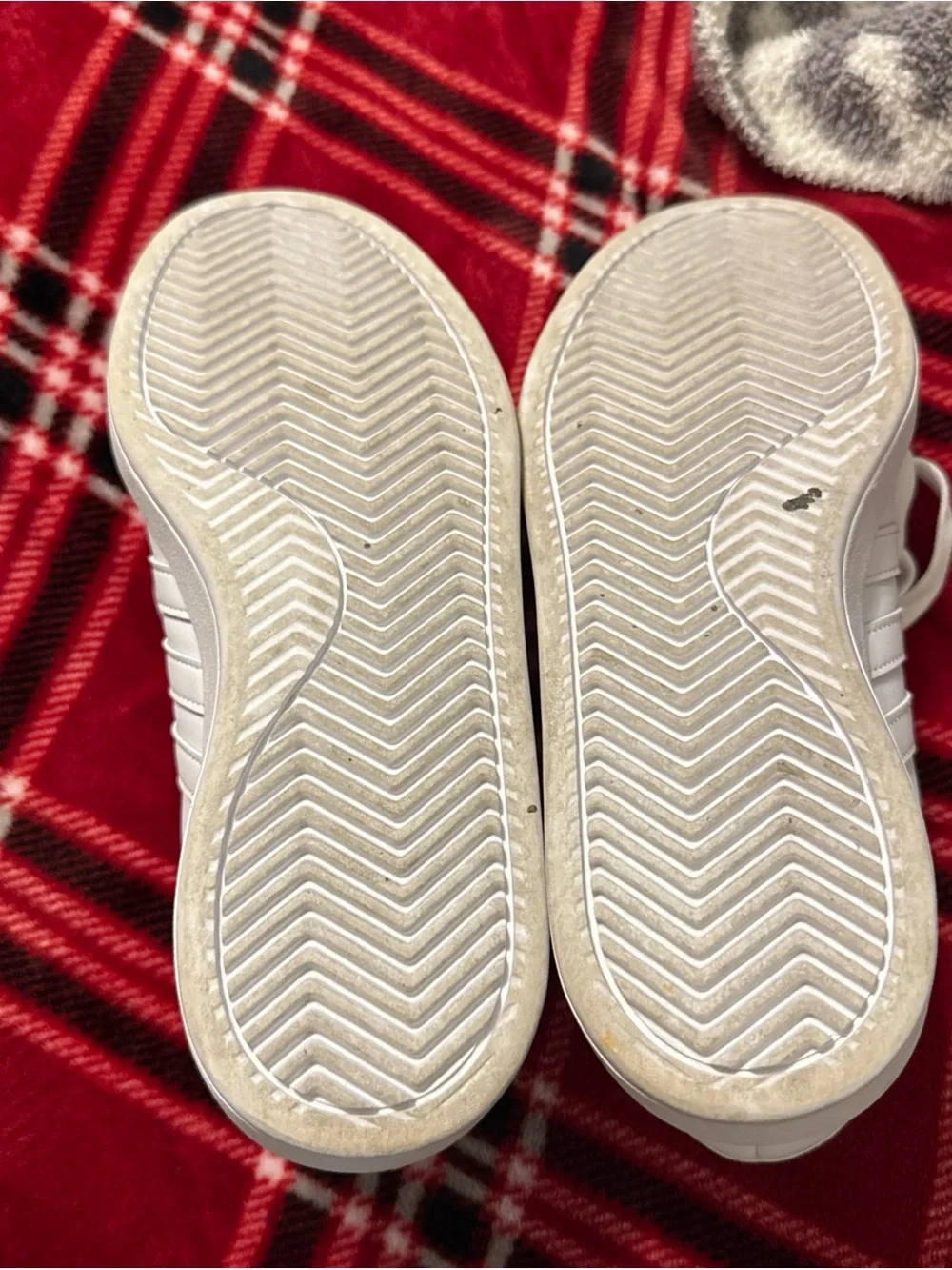 adidas Women’s Grand Court 2 White Leather Sneakers with Gold metallic sz 7.5